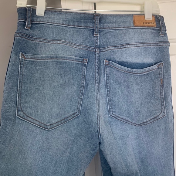 Express Jeans - Picture 3 of 4